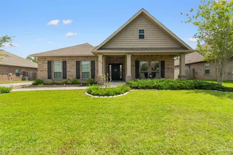 4633 Dupont Cir, Pace, FL 32571