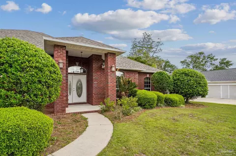 Exterior - 5630 Sandstone Dr, Pace, FL 32571 photo 5 of 11