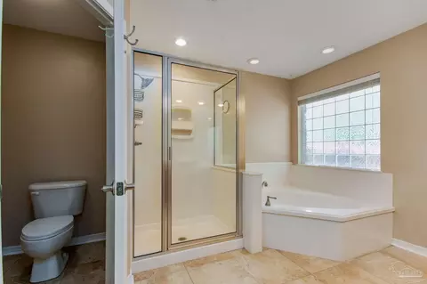 Bath - 903 Brandermill Dr, Cantonment, FL 32533 photo 3 of 4