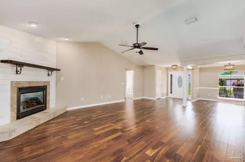 Living - 903 Brandermill Dr, Cantonment, FL 32533 photo 4 of 5