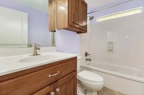 Bath - 903 Brandermill Dr, Cantonment, FL 32533 photo 4 of 4