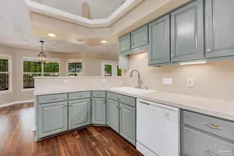 Kitchen - 903 Brandermill Dr, Cantonment, FL 32533 photo 2 of 6