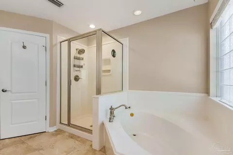 Bath - 903 Brandermill Dr, Cantonment, FL 32533 photo 2 of 4