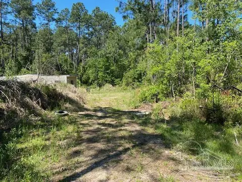 4495 Black Oak Rd, Milton, FL 32583