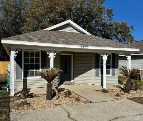 1105 Sweetbriar St, Cantonment, FL 32533