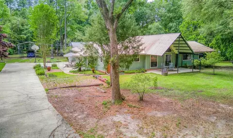 5461 Pine Barron Rd, Milton, FL 32570