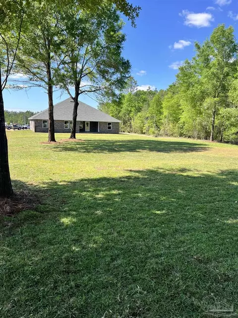 Exterior - 9200 Trident Rd, Milton, FL 32583 photo 10 of 10