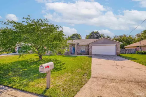 2713 Riverside Landing Dr, Navarre, FL 32566