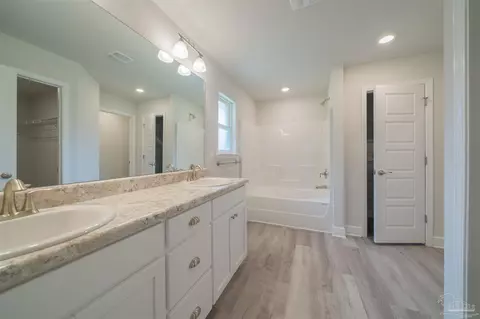 1720 Leigh Loop #16D, Cantonment, FL 32533 photo 14