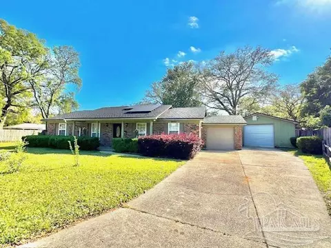 4895 Oakland Dr, Pensacola, FL 32526
