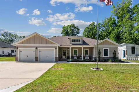 5451 Columbia Ave, Milton, FL 32570