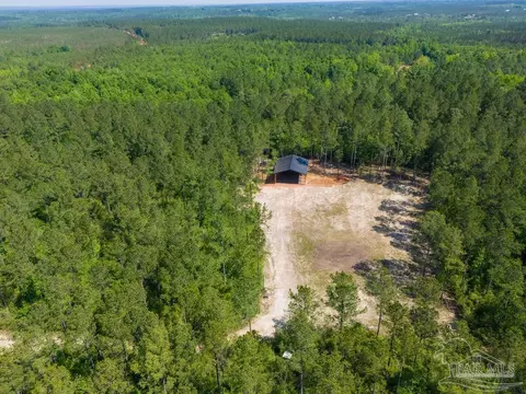 8030 Gin Rd, Pace, FL 32571