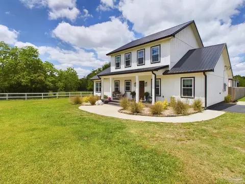2668 Sherrilane Dr, Cantonment, FL 32533