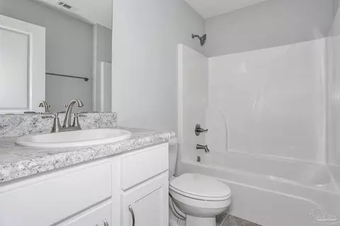 Bath - 10079 Bellbrook Rd, Milton, FL 32583 photo 1 of 1