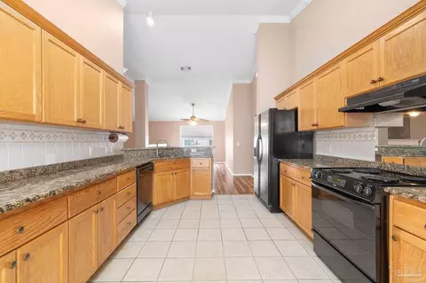 775 Hanley Downs Dr, Cantonment, FL 32533 photo 9
