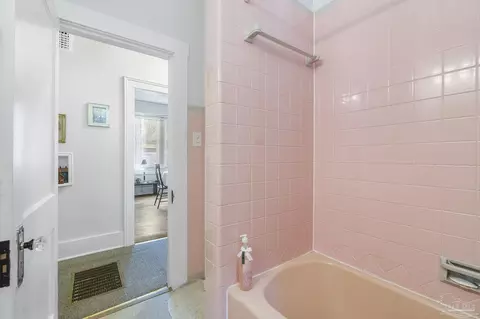 Bath - 4074 Floridatown Rd, Pace, FL 32571 photo 2 of 2