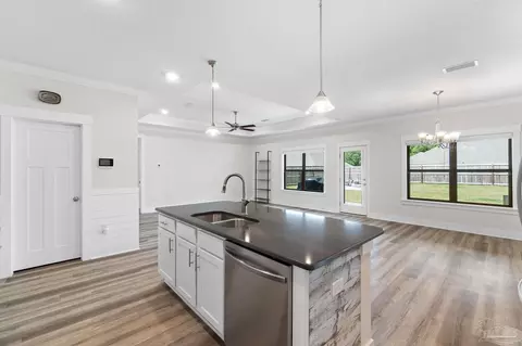 6136 Cherry Hill Cir, Pace, FL 32571 photo 9
