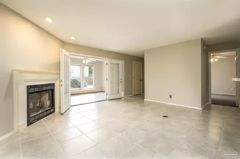 7171 N 9th Ave #G5, Pensacola, FL 32504