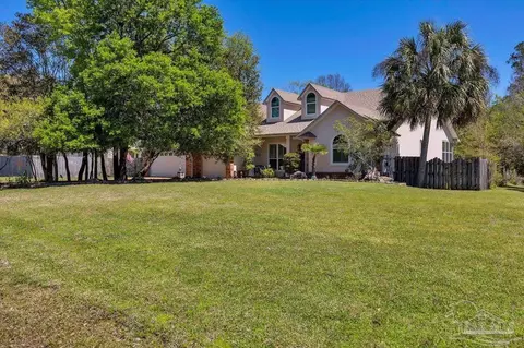 3364 Mills Bayou Dr, Milton, FL 32583