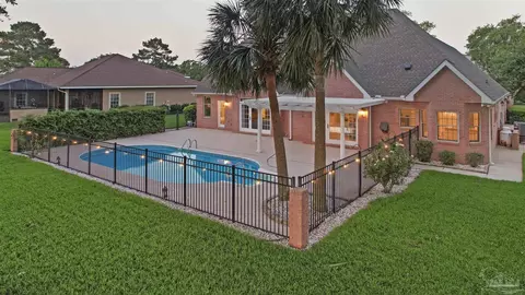 5631 Ballybunion Dr, Pace, FL 32571