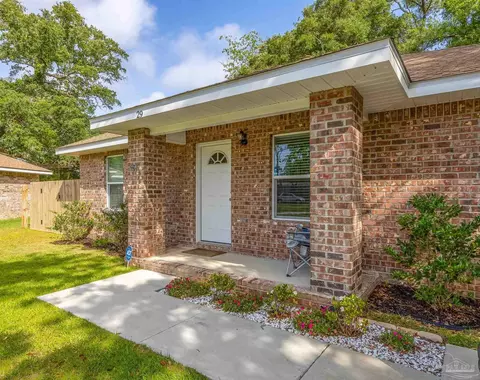 29 Vassar Dr, Pensacola, FL 32506