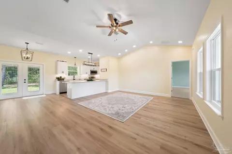 6883 Joyce Dr, Milton, FL 32570 photo 8