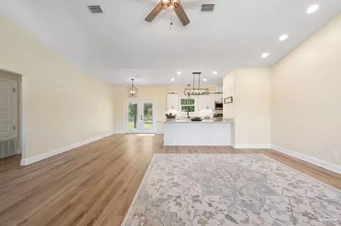 6883 Joyce Dr, Milton, FL 32570 photo 10