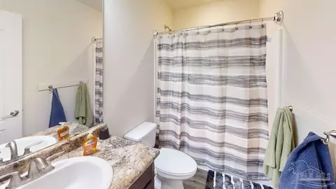 Bath - 3665 Conley Dr, Cantonment, FL 32533 photo 4 of 4
