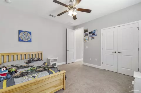 Bedroom - 4915 Red Oak Dr, Milton, FL 32583 photo 6 of 6