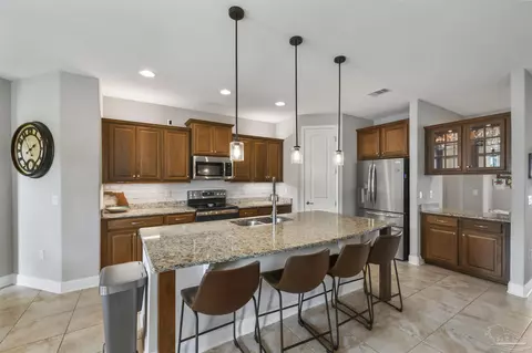 Kitchen - 4915 Red Oak Dr, Milton, FL 32583 photo 5 of 5