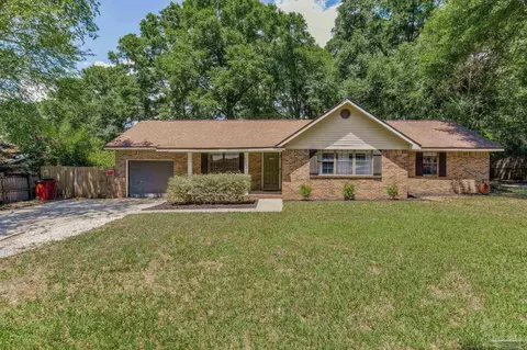 4252 Wellington Dr, Pace, FL 32571
