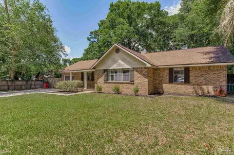 4252 Wellington Dr, Pace, FL 32571 photo 3