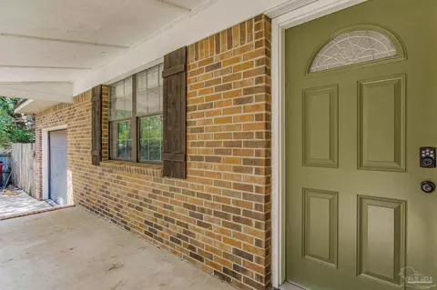 4252 Wellington Dr, Pace, FL 32571 photo 5