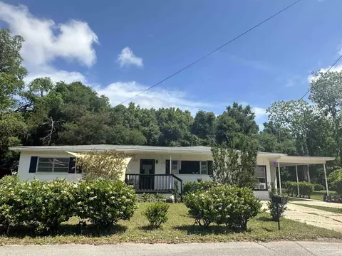 6670 Ravine St, Milton, FL 32570