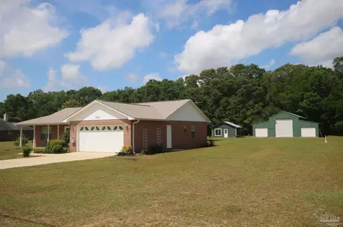 6815 Wallace Dr, Pace, FL 32571
