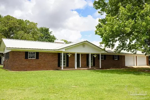 2409 Old Bratt Rd, Atmore, AL 36502