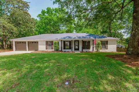 4646 Baywoods Cir, Pensacola, FL 32504