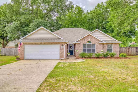 5752 Hermitage Cir, Milton, FL 32570