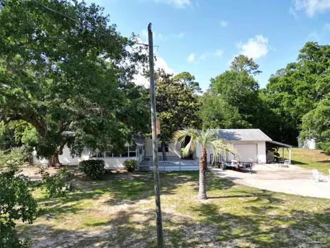 5772 Windover St, Milton, FL 32583 photo 4