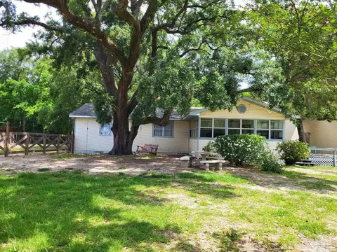 5772 Windover St, Milton, FL 32583 photo 6