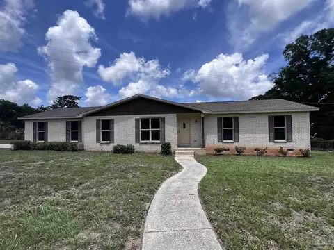 7060 Cabral St, Pensacola, FL 32503