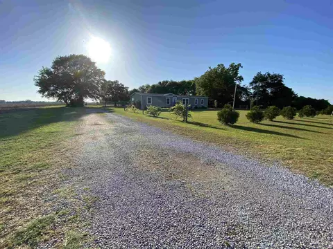 5589 Tractor Trl, Jay, FL 32565