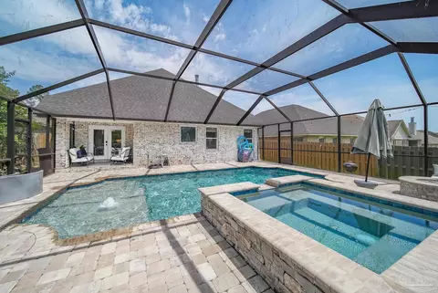 5861 Dunridge Dr, Pace, FL 32571