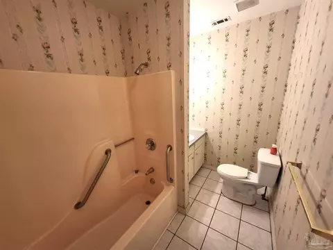 Bath - 4533 Trice Rd, Pace, FL 32571 photo 3 of 3