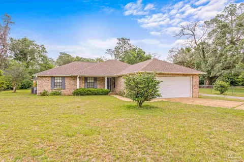 7930 Hilburn Rd, Pensacola, FL 32514