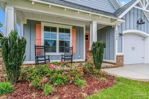 1009 E Gonzalez St, Pensacola, FL 32503
