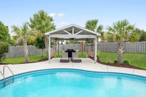 Exterior - 2690 Tulip Hill Rd, Pace, FL 32571 photo 5 of 10