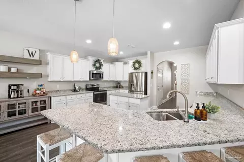 Kitchen - 2690 Tulip Hill Rd, Pace, FL 32571 photo 2 of 4