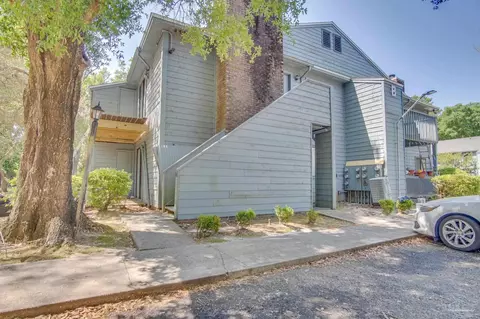 7225 W Fairfied Dr #B6, Pensacola, FL 32506