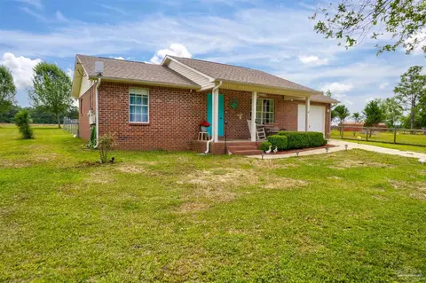 Exterior - 664 Phelps Rd, Milton, FL 32570 photo 1 of 12
